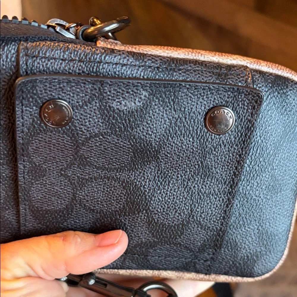 Coach Pacer Convertible Pouch - Picture 5 of 9